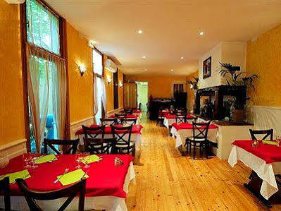 Logis Hotel Restaurant Metropole Mirande  Exterior photo